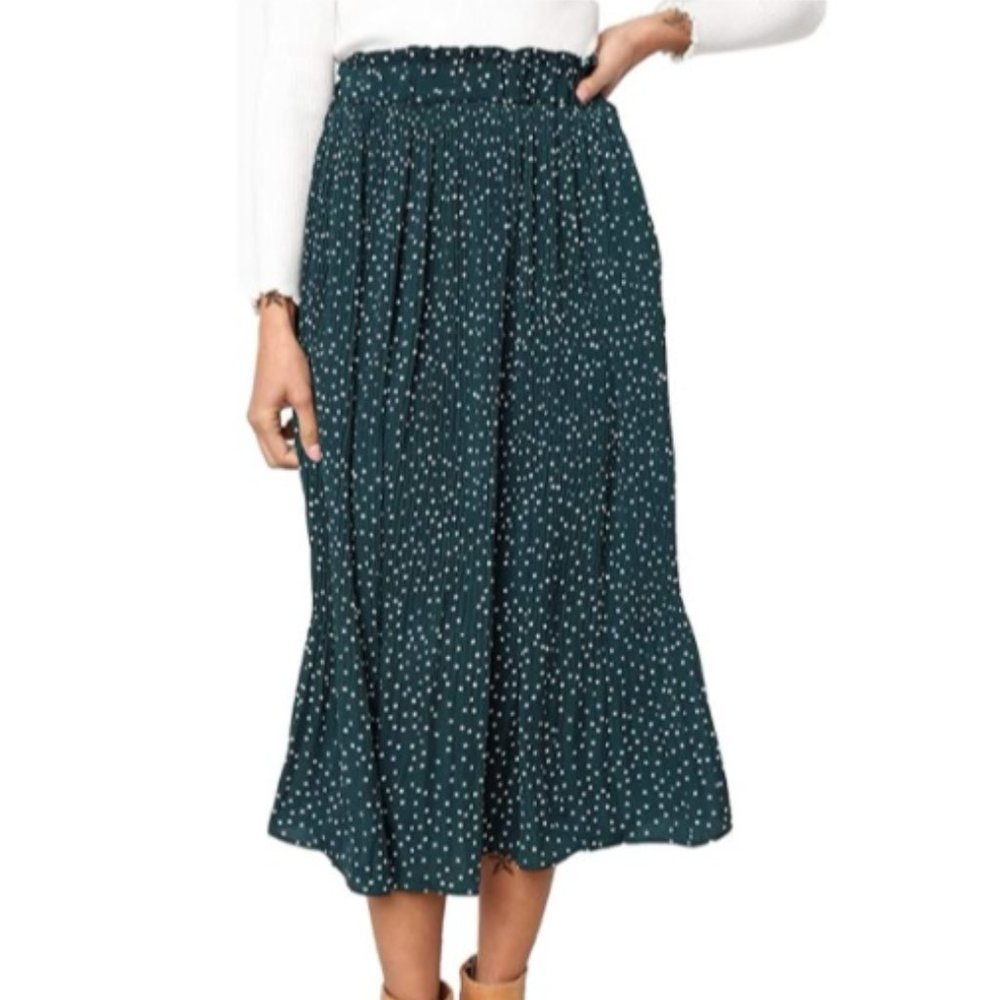 Green and White Polka-dot Skirt, Size Small
